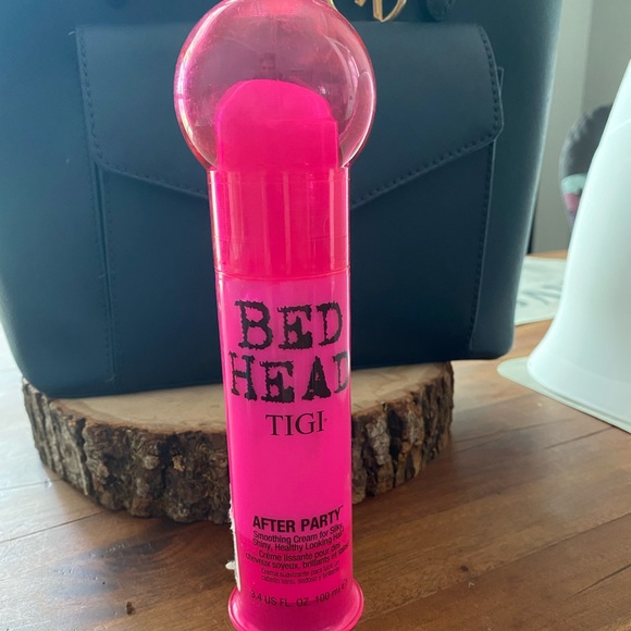 BedHead Other - bed head after party smoothing cream